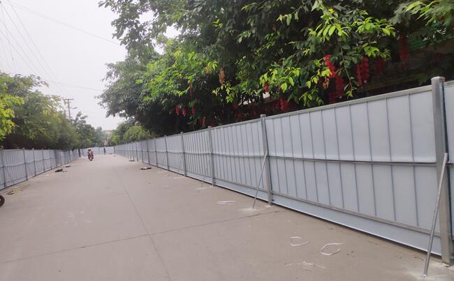 南充施工彩鋼圍擋通道圖.jpg