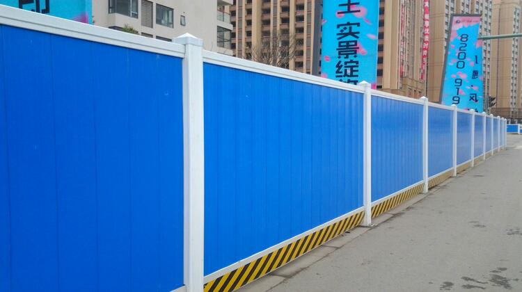 pvc圍擋護欄廠家.jpg