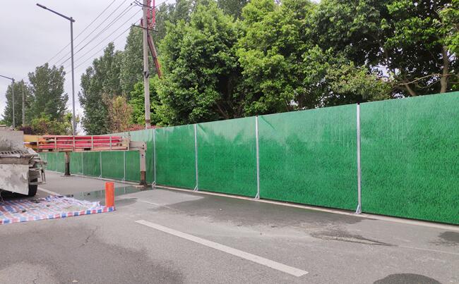 彩鋼圍擋廠家.jpg